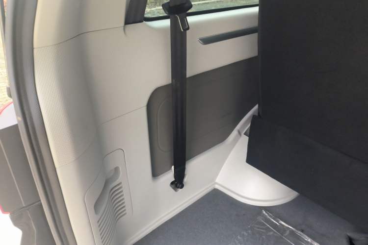 Used FORTHING Lingzhi 2024 M5L 1.5T Manual Comfort 7-Seater
