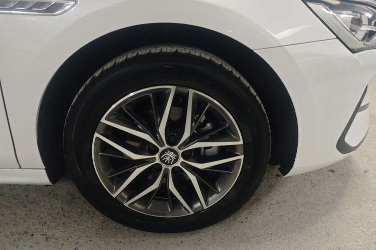 Used BYD Qin PLUS 2021 EV 400KM Luxury Model