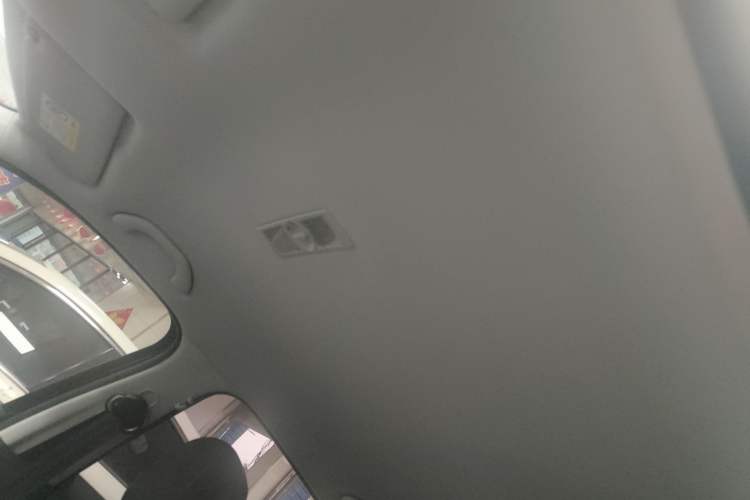 Used Volkswagen Lavida 2017 1.6L Automatic Fashion Edition
