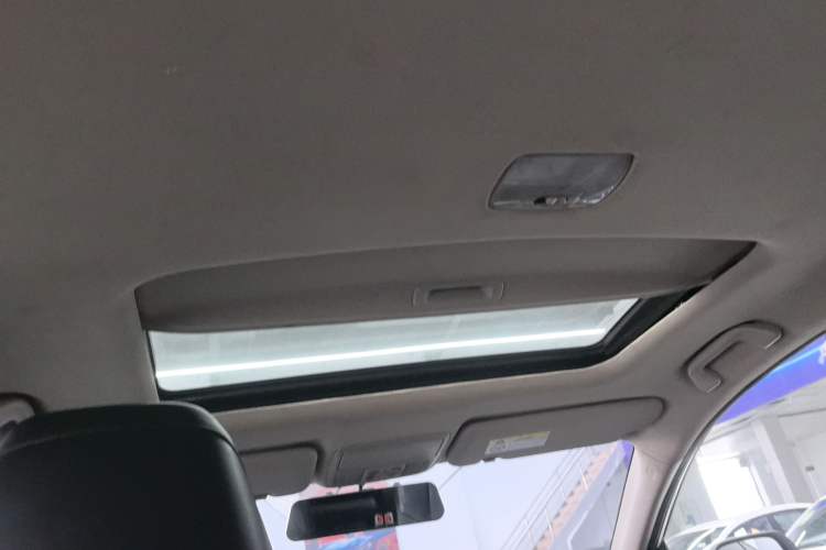 Used Honda CR-V 2016 2.0L two-wheel drive Urban Edition