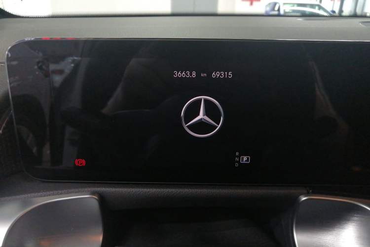 Used Mercedes-Benz GLB 2022 Updated GLB 200 Fashion Edition
