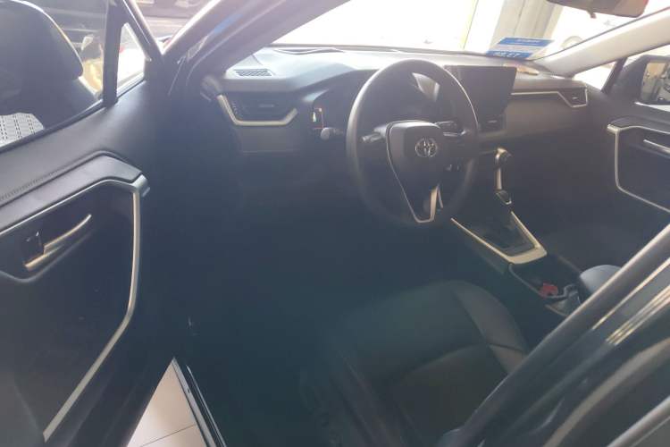 Used Toyota Wildlander 2023 2.0L CVT Two-Wheel Drive Prestige Version