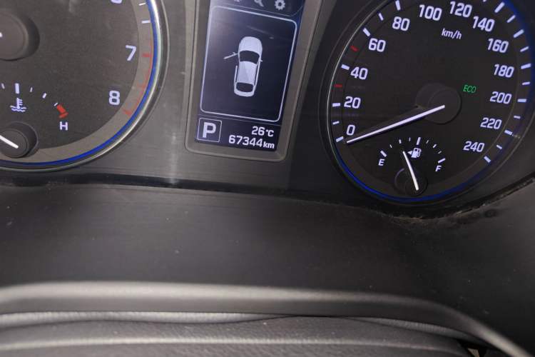 Used Hyundai Mistra 2014 1.8L Automatic Smart GLS
