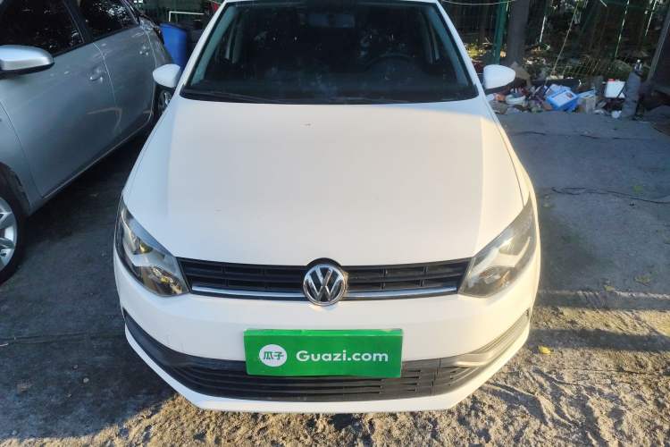 Used Volkswagen Polo 2014 1.4L Manual Fashion Edition
