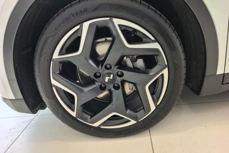 Used ONVO L60 2024 85 kWh All-Wheel Drive
