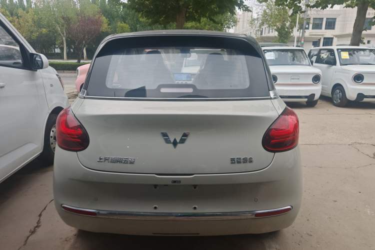 Used Wuling Bingo 2024 410 km Lingxi Deluxe Edition
