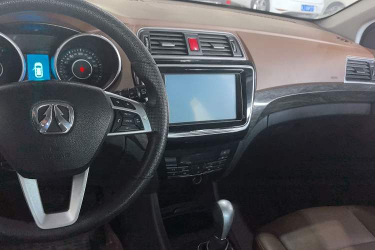 Used BAIC Weiwang S50 2016 1.5T CVT Joyful Luxury Model
