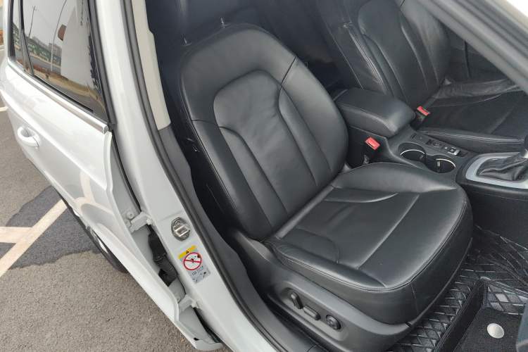 Used Audi Q3 2015 35 TFSI Comfort Model