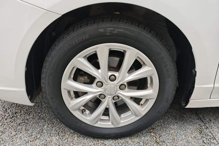 Used Roewe i5 2020 1.5L Manual 4G Connect Luxury Edition
