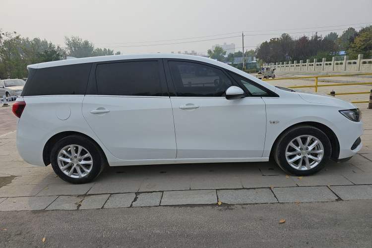 Used Buick GL6 2019 18T 6-Seater Elite Version China V Standard
