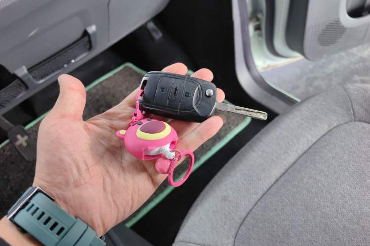 Used Wuling Hongguang MINIEV 2021 Macaron Premium Model – Lithium Iron Phosphate
