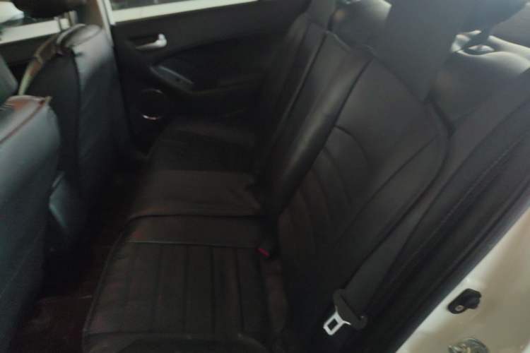 Used Kia K3 2015 1.6L Automatic GLS
