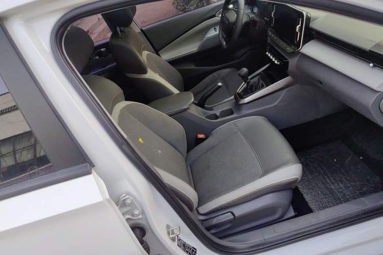 Used Baojun RC-5 2020 1.5L Manual Smart Luxury Edition
