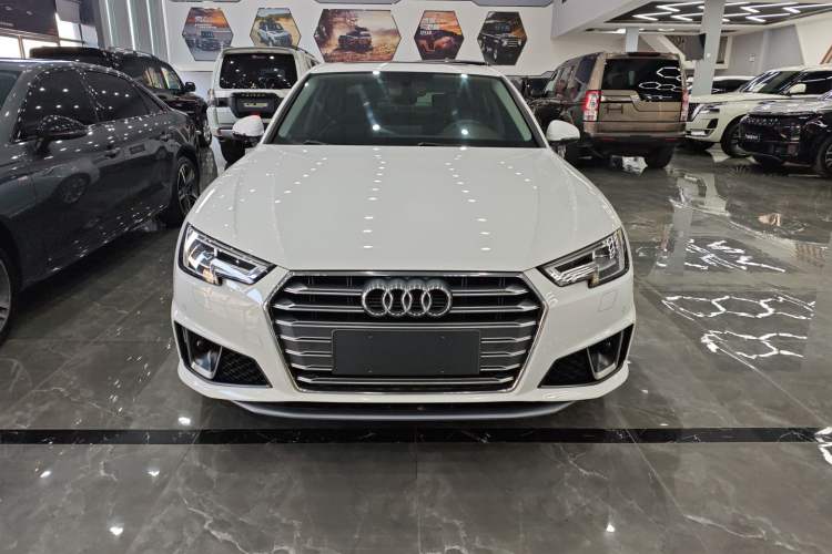 Used Audi A4L 2019 40 TFSI Fashion Edition China VI Emission Standard