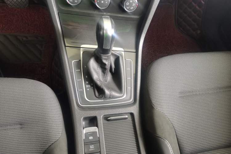 Used Volkswagen Golf 2018 1.6L Automatic Comfort Model
