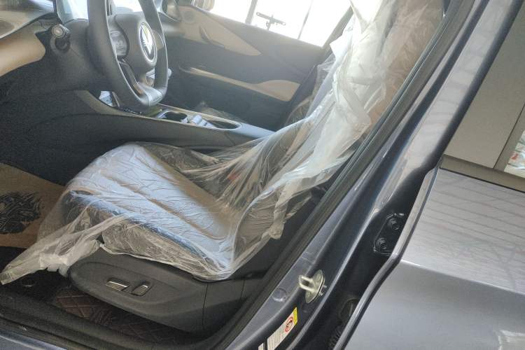 Used BYD Dolphin 2025 420km Free Edition
