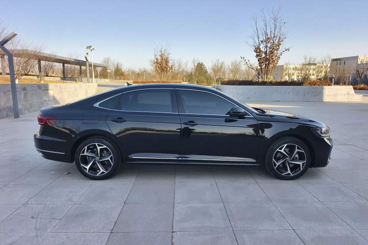 Used Volkswagen Passat 2024 380TSI Starry Dragon Edition
