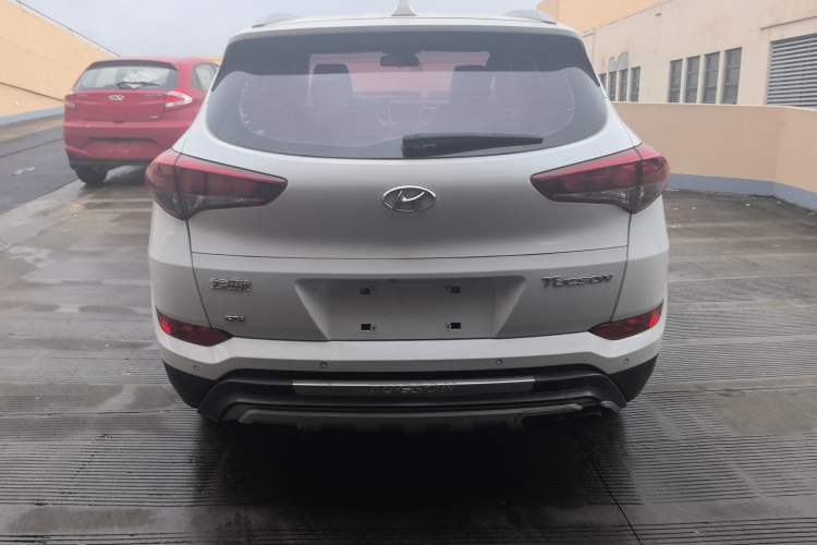 Used Hyundai Tucson 2015 1.6T Dual-Clutch Two-Wheel-Drive Smart Model
