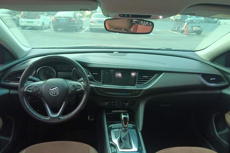 Used Buick Regal 2017 20T Luxury Model
