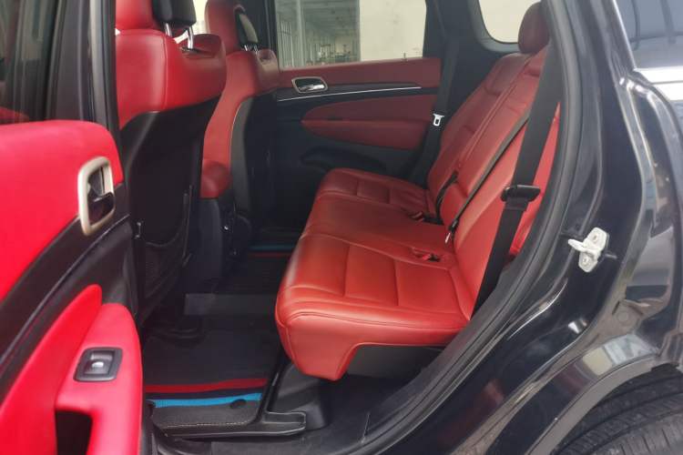 Used  Grand Cherokee 2014 3.0L Comfort Navigation Edition