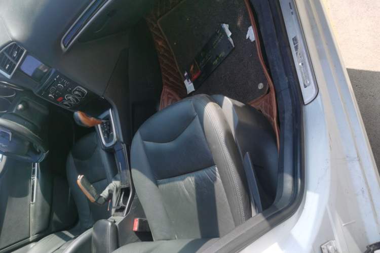 Used Citroen C4L 2014 1.6THP Intelligent Drive Automatic Dynamic Model
