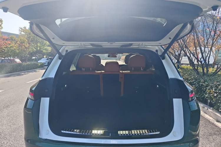 Used Li Auto L7 2023 Pro Model
