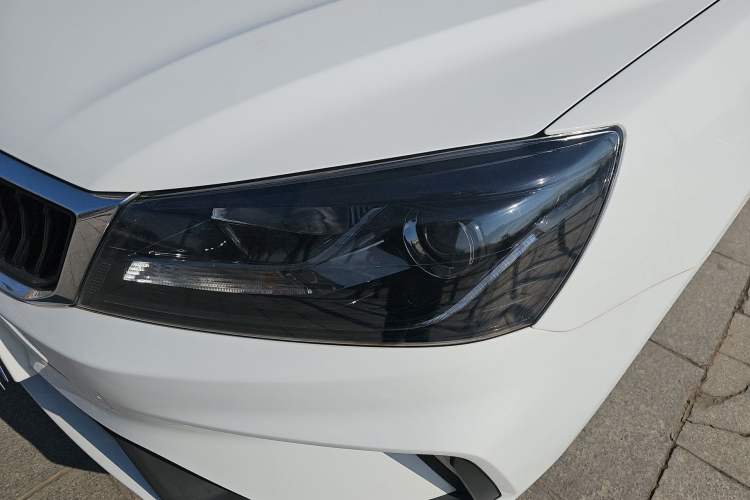 Used Geely Auto Emgrand 2021 UP 1.5L Manual Luxury Model
