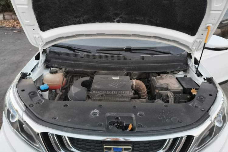 Used Geely Auto Vision X3 2019 Upgraded Model 1.5L Manual Luxury Version
