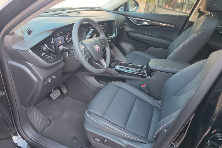 Used Buick Envision 2022 Facelift Encore S 552T Two-Wheel-Drive Luxury Model
