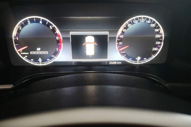 Used  BJ40 2023 2.0T Automatic Four-Wheel Drive Urban Hunter Edition Chivalrous Type