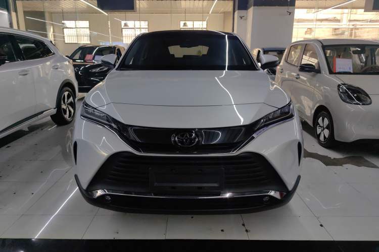 Used Toyota Harrier 2022 2.0L CVT Two-Wheel Drive Luxury Edition