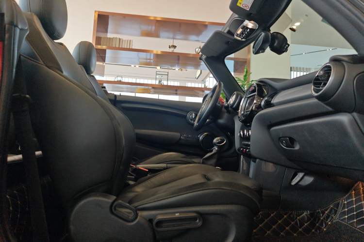 Used  MINI 2016 1.5T COOPER CABRIO
