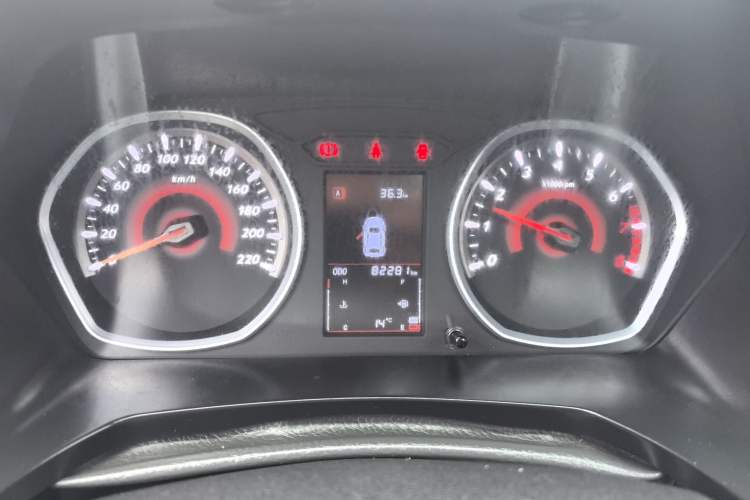 Used Soueast DX3 2018 1.5L Manual Luxury Model
