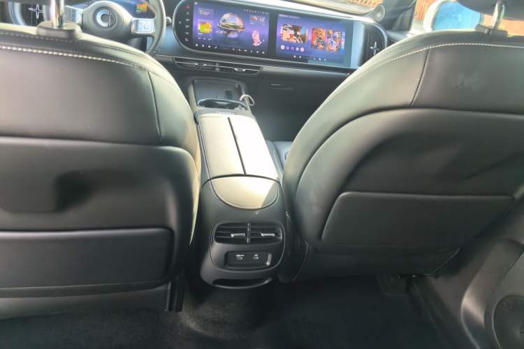 Used  #5 2024 Ultra-Long Range Extraordinary Journey Luxury Edition