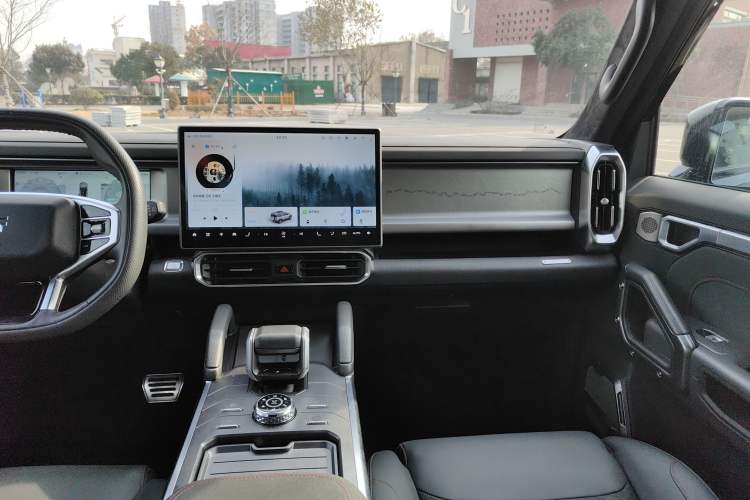 Used JETOUR Traveler 2023 2.0T All-Wheel Drive CrossPRO+
