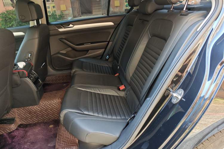 Used Volkswagen Magotan 2019 330TSI DSG Leading Edition China V Standard
