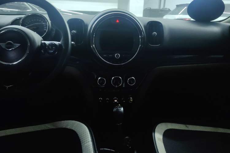 Used  Countryman 2017 1.5T COOPER ALL4 Traveler
