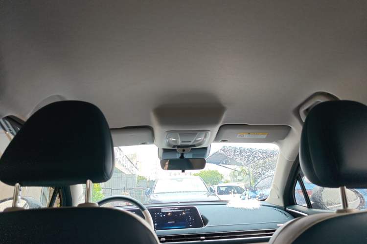 Used ORA Good Cat 2022 400km Standard Range Luxury Version Lithium Iron Phosphate
