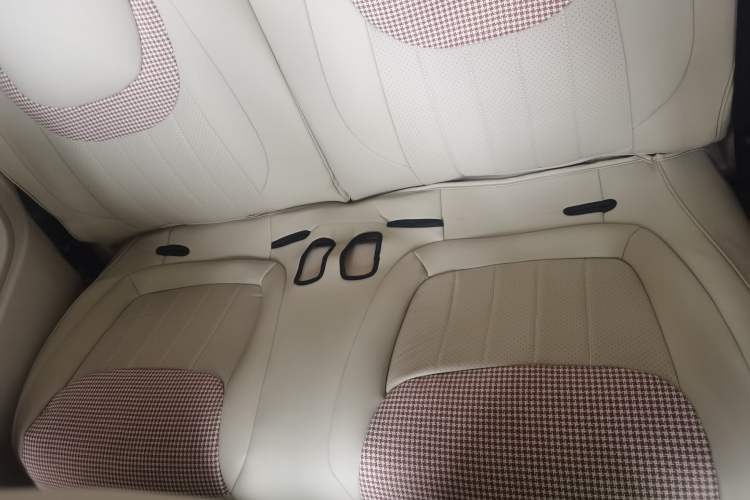 Used Wuling Hongguang MINIEV 2024 3rd Generation 215km Advanced Version
