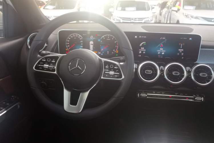 Used Mercedes-Benz GLB 2020 GLB 200 Dynamic Edition
