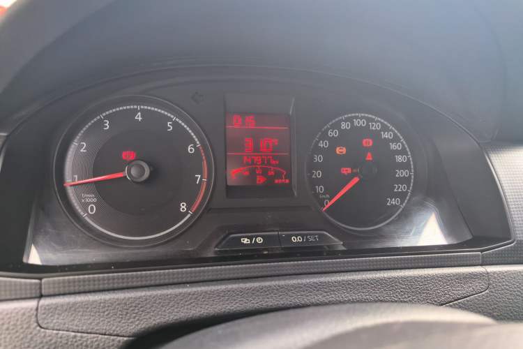 Used Volkswagen Santana 2016 1.4L Manual Fashion Edition
