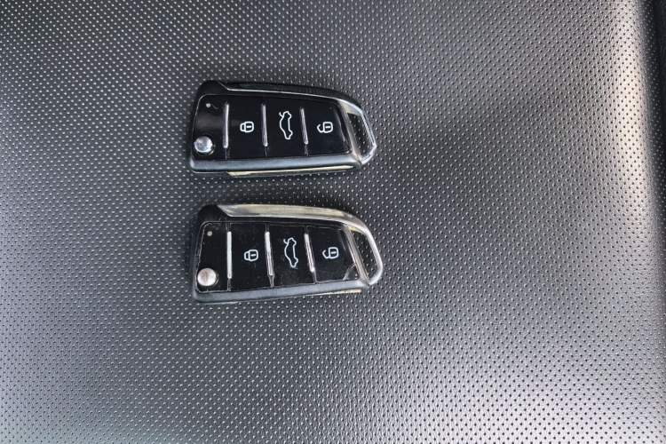 Used  Refine S3 2016 1.5L CVT Luxury Smart Version
