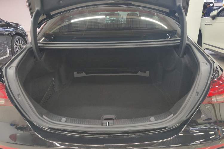 Used Mercedes-Benz E-Class 2023 E 260 L