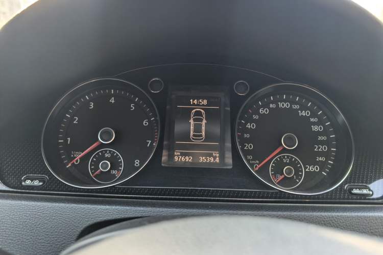 Used Volkswagen Magotan 2016 1.8TSI Luxury Comfort Model
