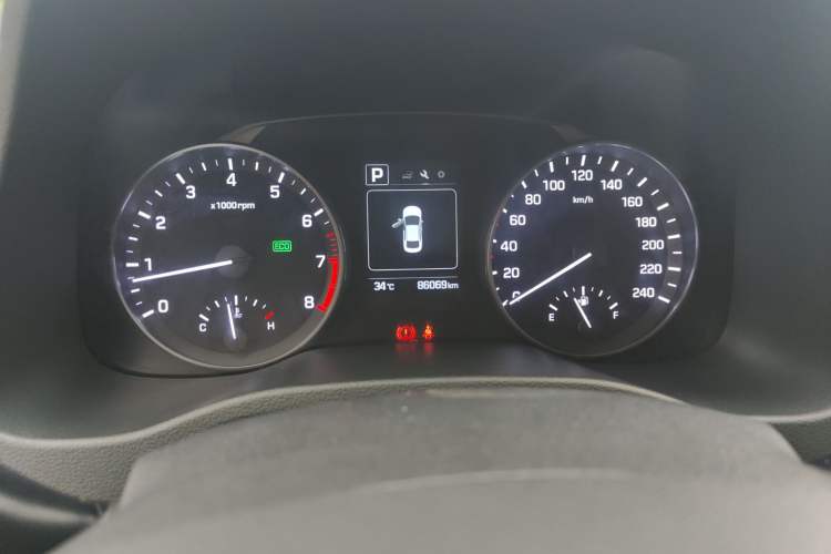 Used Hyundai Elantra 2016 1.6L Automatic ZhiXuan – Elite Version
