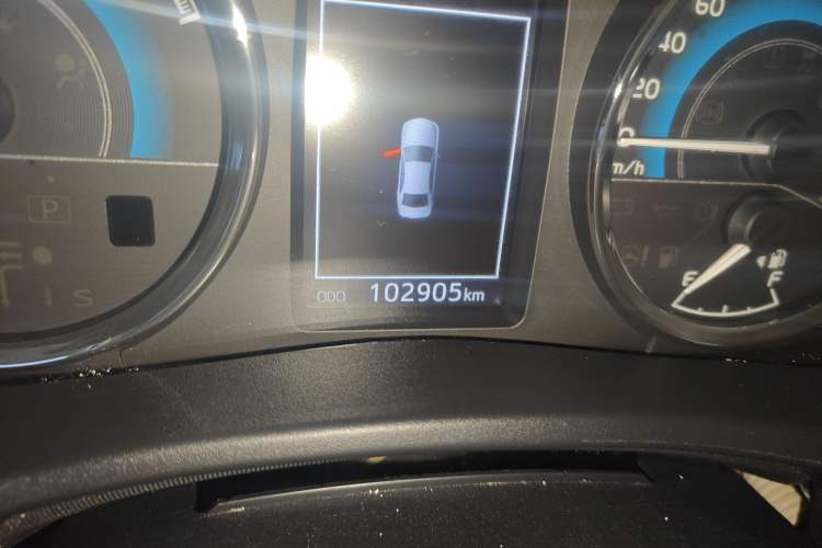 Used Toyota Corolla 2018 Dual-Engine 1.8L E-CVT Smart Edition
