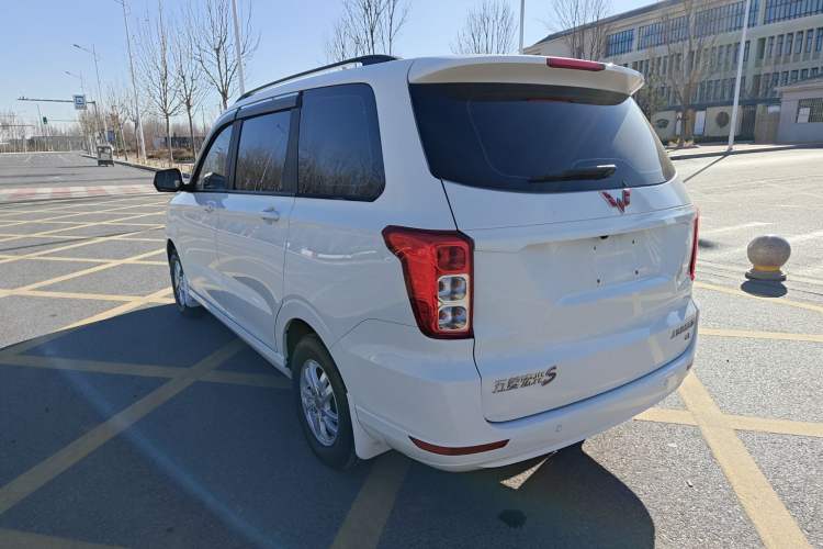 Used Wuling Hongguang 2018 1.5L S Comfort Model L2B
