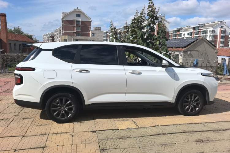 Used Baojun RM-5 2019 1.5L Manual Elite Edition with 24-hour Online Service 5 Seats
