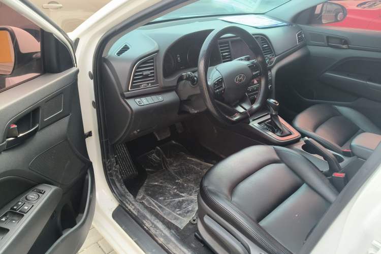 Used Hyundai Elantra 2018 1.4T Dual-Clutch Xuan Dong · Dynamic Edition
