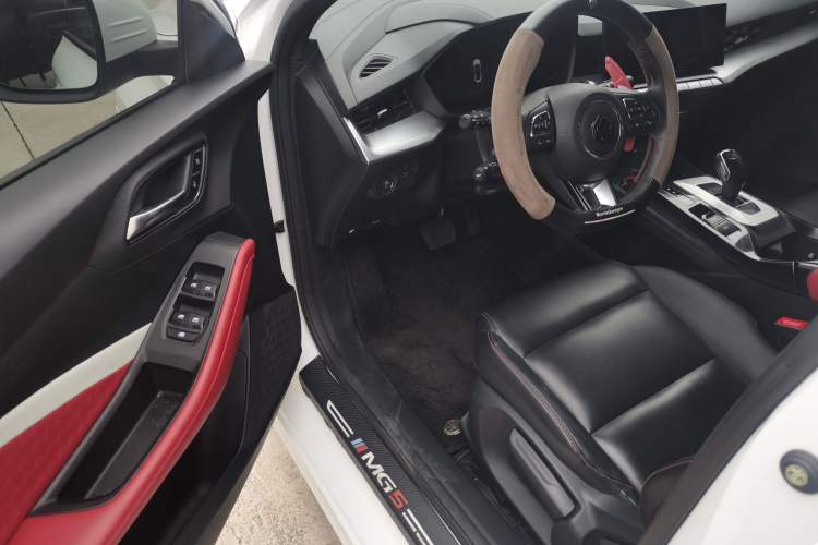 Used MG 5 2021 300TGI DCT Elegant Luxury Edition